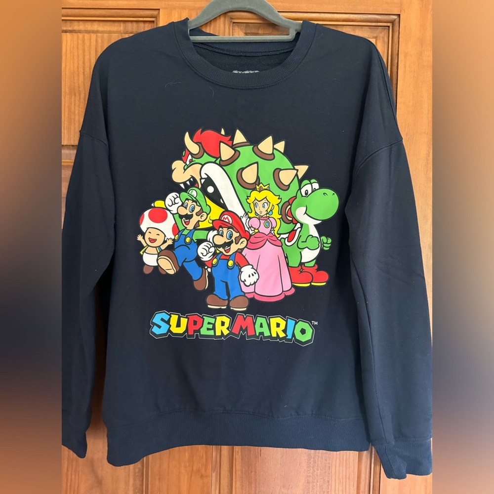 Nintendo Super Mario Crewneck Sweatshirt Women’s XS Navy Long Sleeve